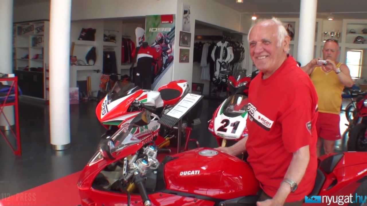 A 85 éves Bálint Mátyás új Ducati 1199 Panigale S motorja