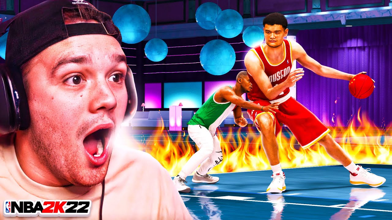 NEW 7’6 YAO MING BUILD is THE BEST CENTER BUILD on NBA 2K22