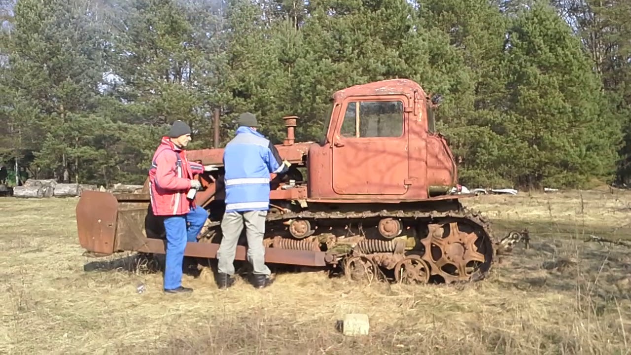 #3 Odpalamy DT-75, około 2 lata stał nieruszany. Czytaj opis.