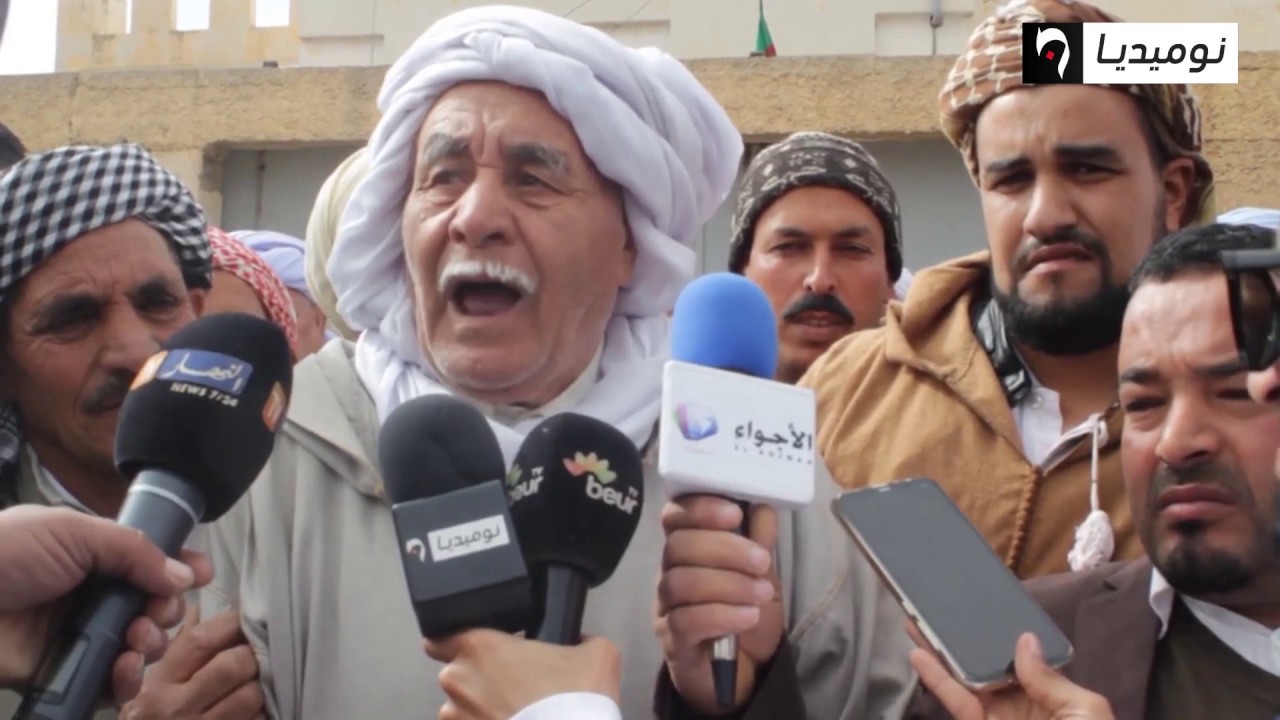 سيدي بلعباس: المولون في وقفة احتجاجية بسبب تأخر تسليم الأعلاف
