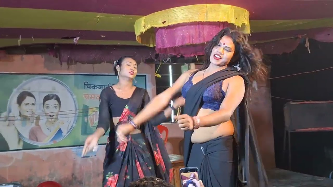 Brijesh Kushwaha Nach Party Diwliya | Dhodi Par Le Bathta | Bhojpuri Jhatka