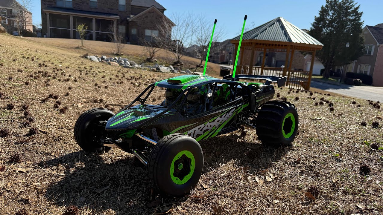 Taking the traxxas sand car out for a run! 