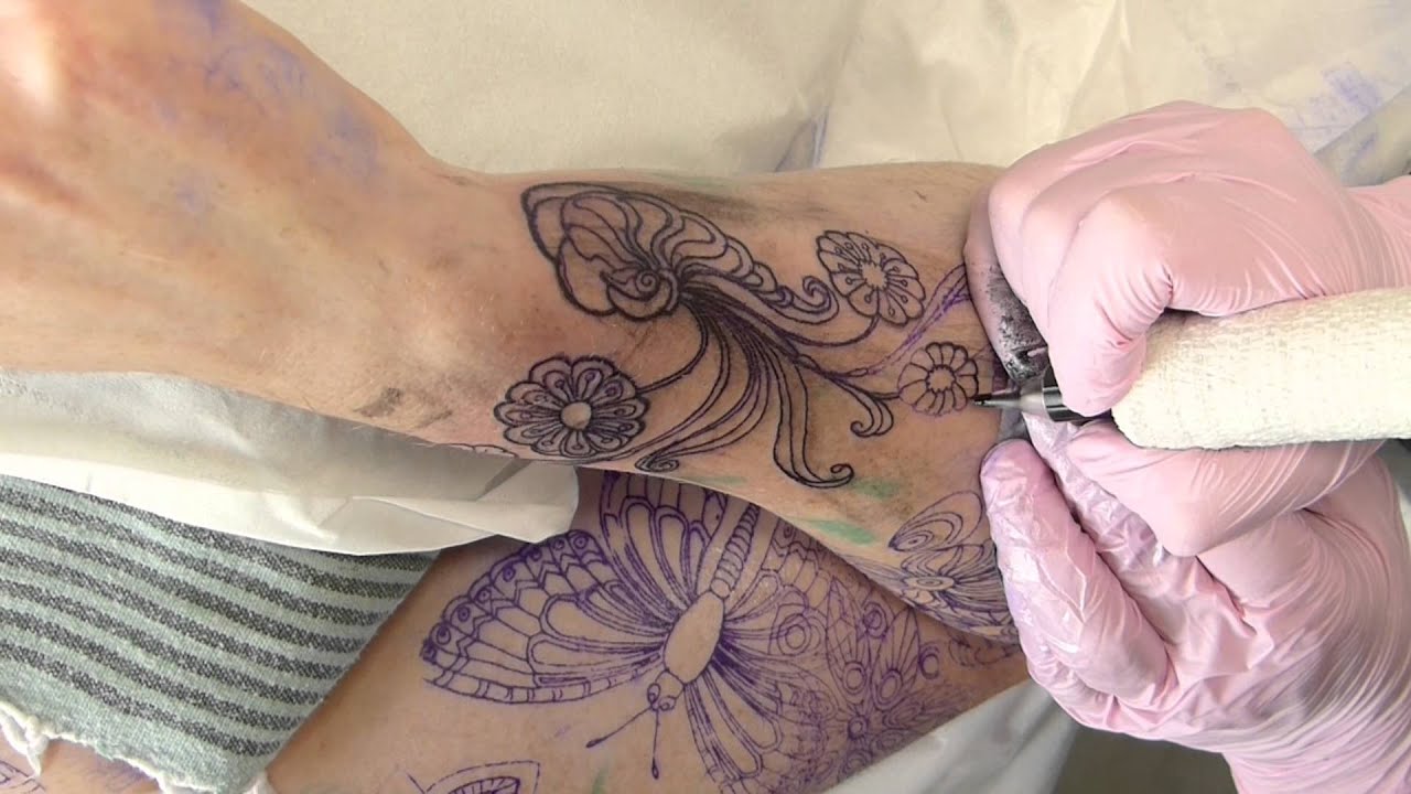 Marie, tatouage du bras, 1ère séance.