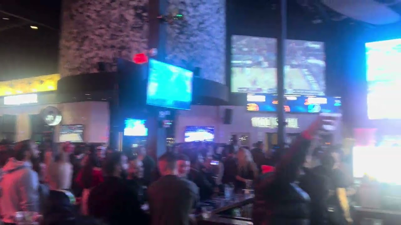 Live reaction to The Rock's entrance at Wrestlemania 40 Night one (Xfinity Live, Philadelphia, PA)