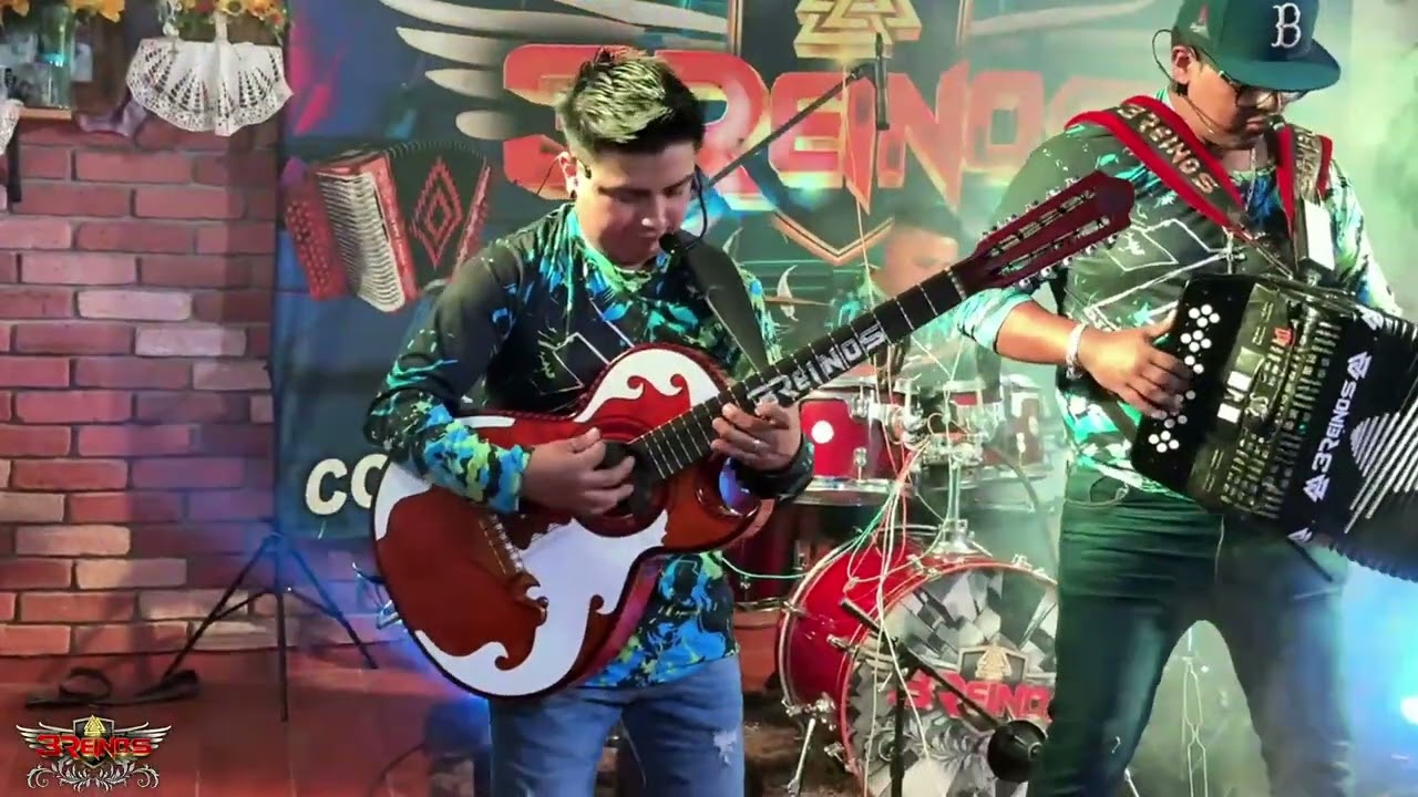 Ojitos mentirosos - 3 Reinos 