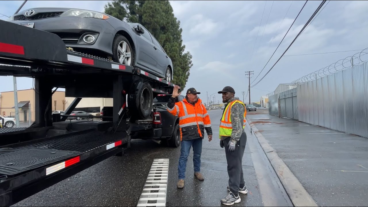Met a new car hauler, 1 month in business using a Ez4. Local transport day.