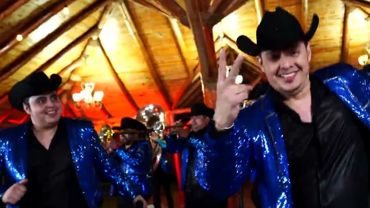 La Decima Banda - El Rikitiki [En Vivo] 2023