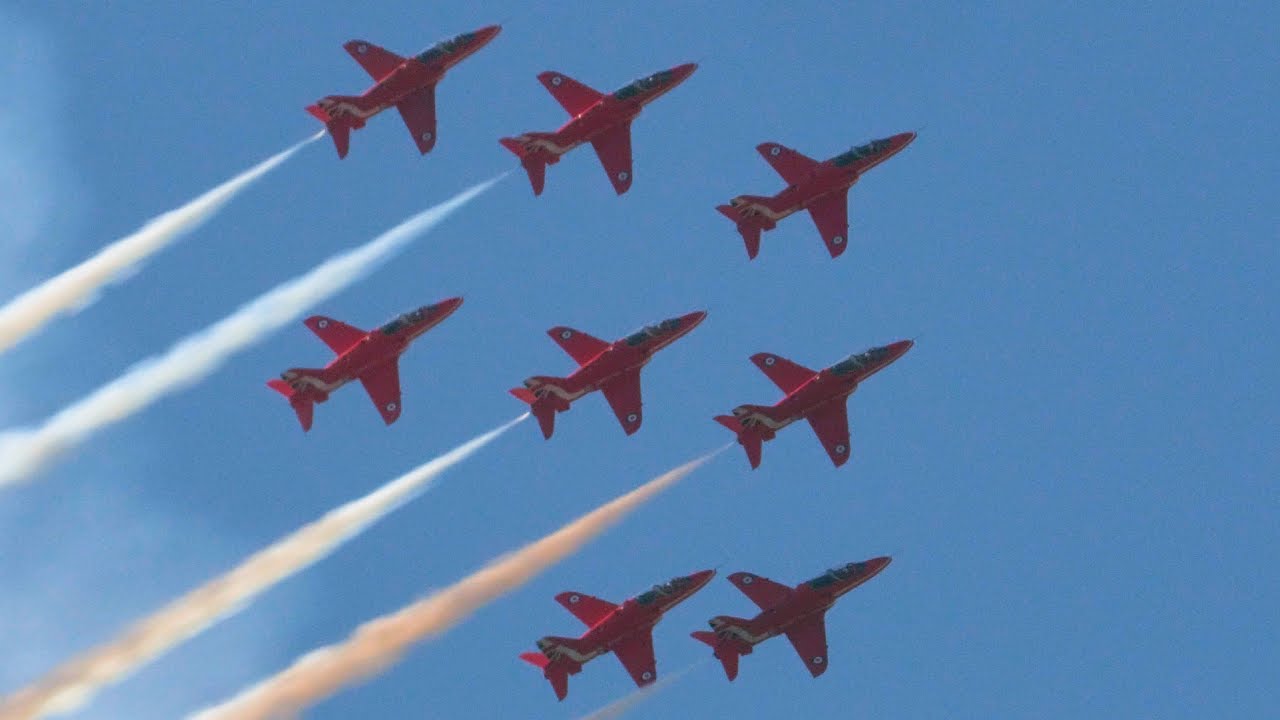 First Red Arrows display of 2023 - Midlands Air Festival