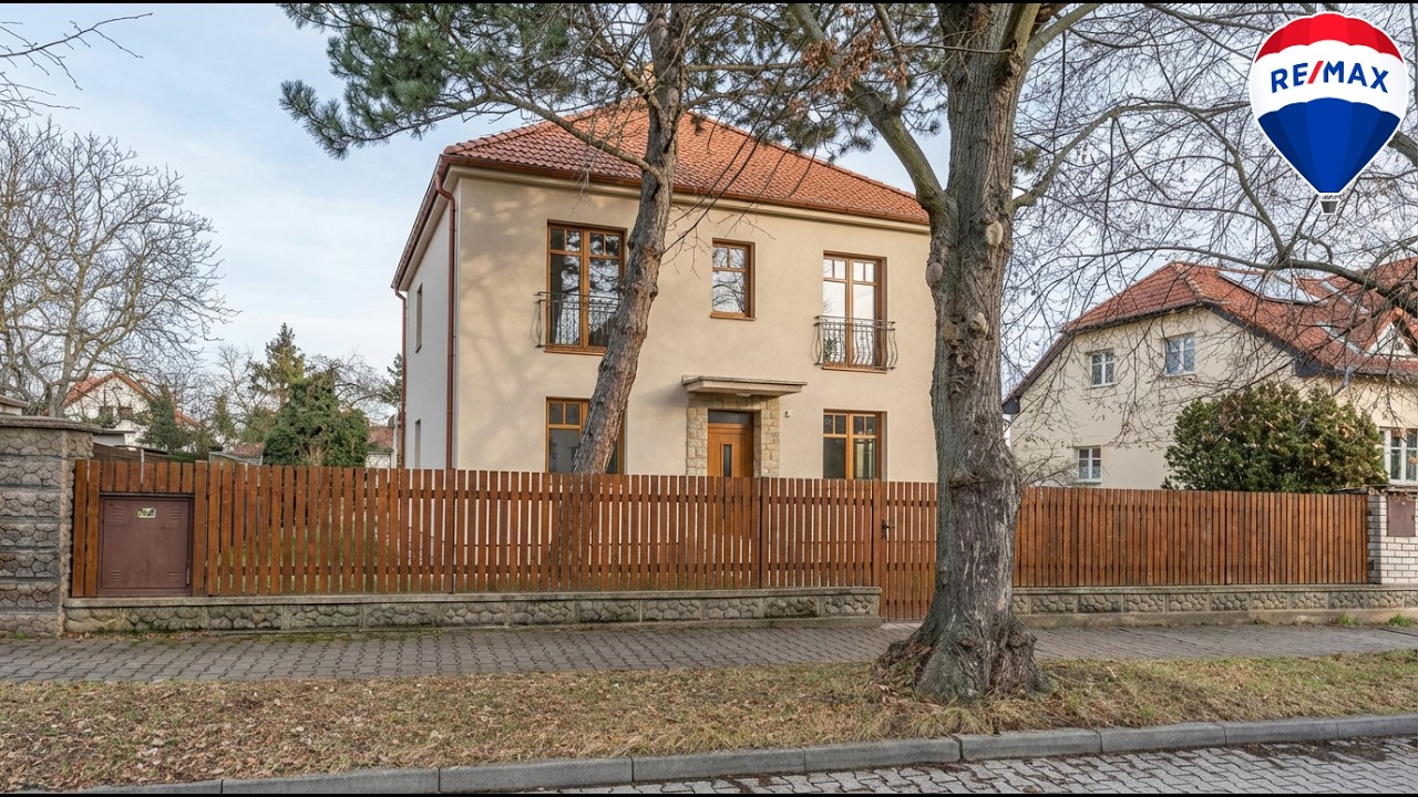 Prodej starší vily s velkým pozemkem v Praze - Běchovicích [RE/MAX Living - Reality] 4K