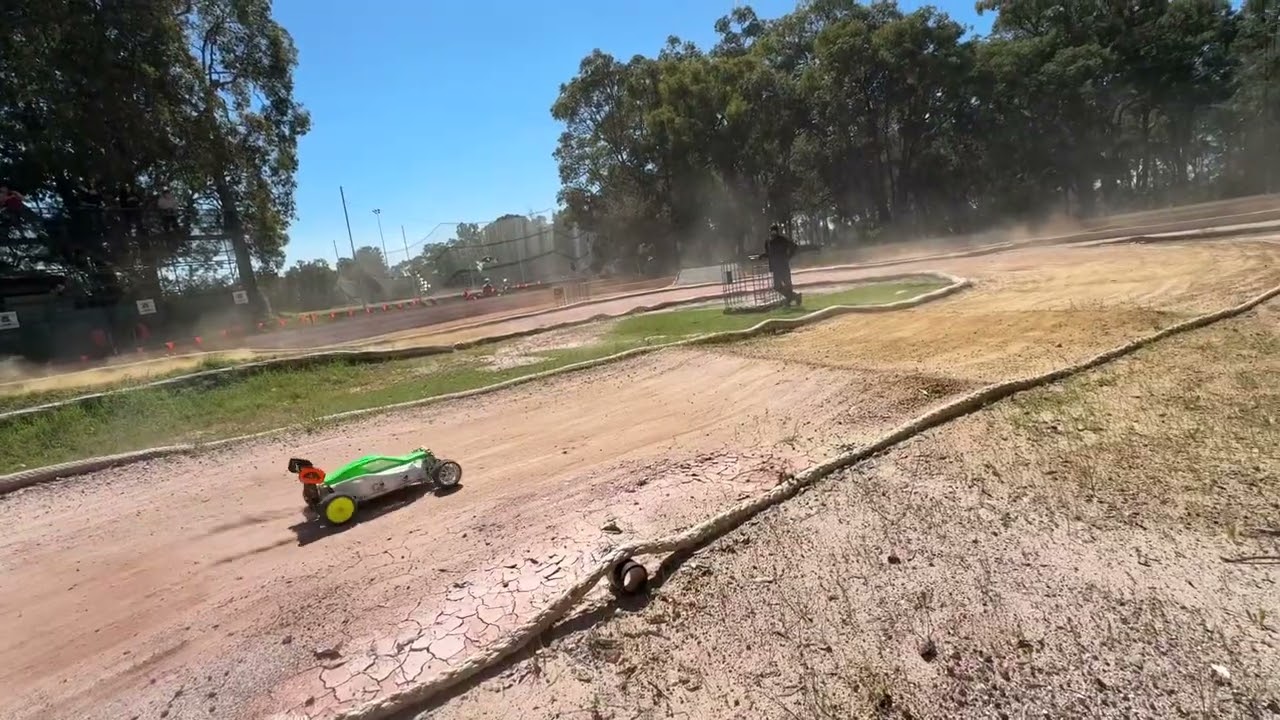 PBRC Race Day 11-10-2025 Racing 2WD buggies. Pickering Brook WA.