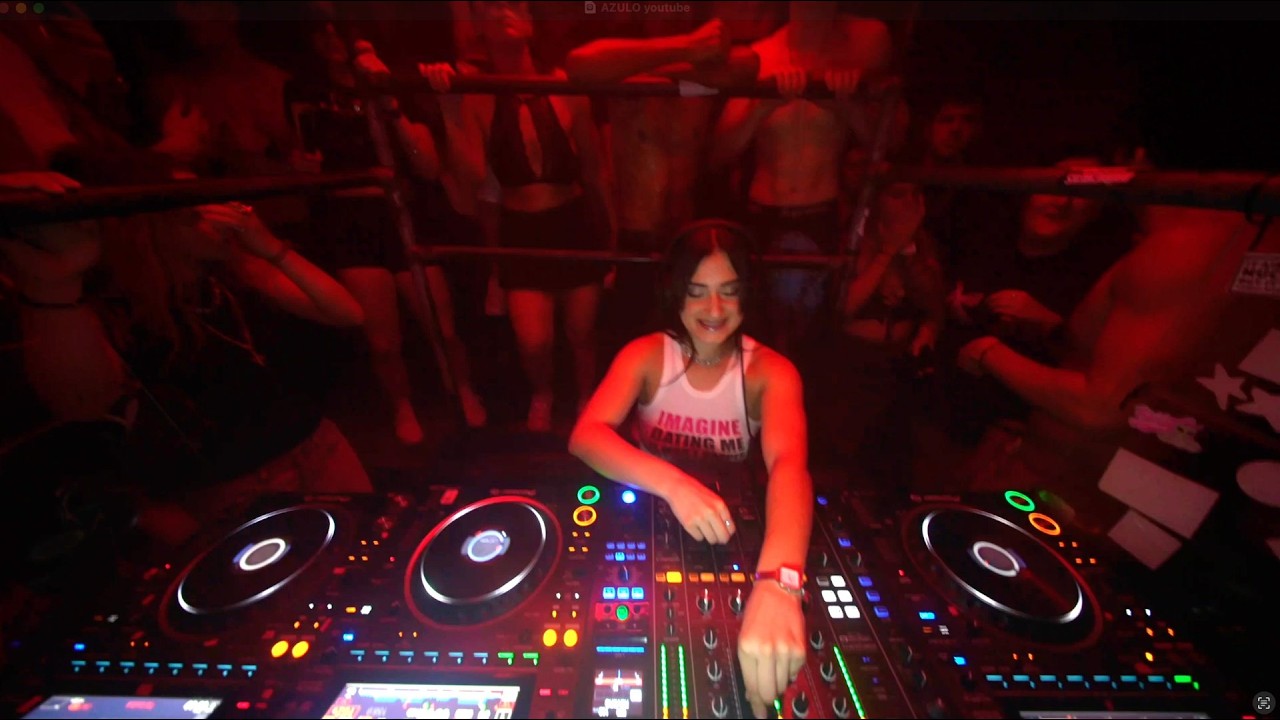 Azulo @ Black Noir: Support set by Arabesque