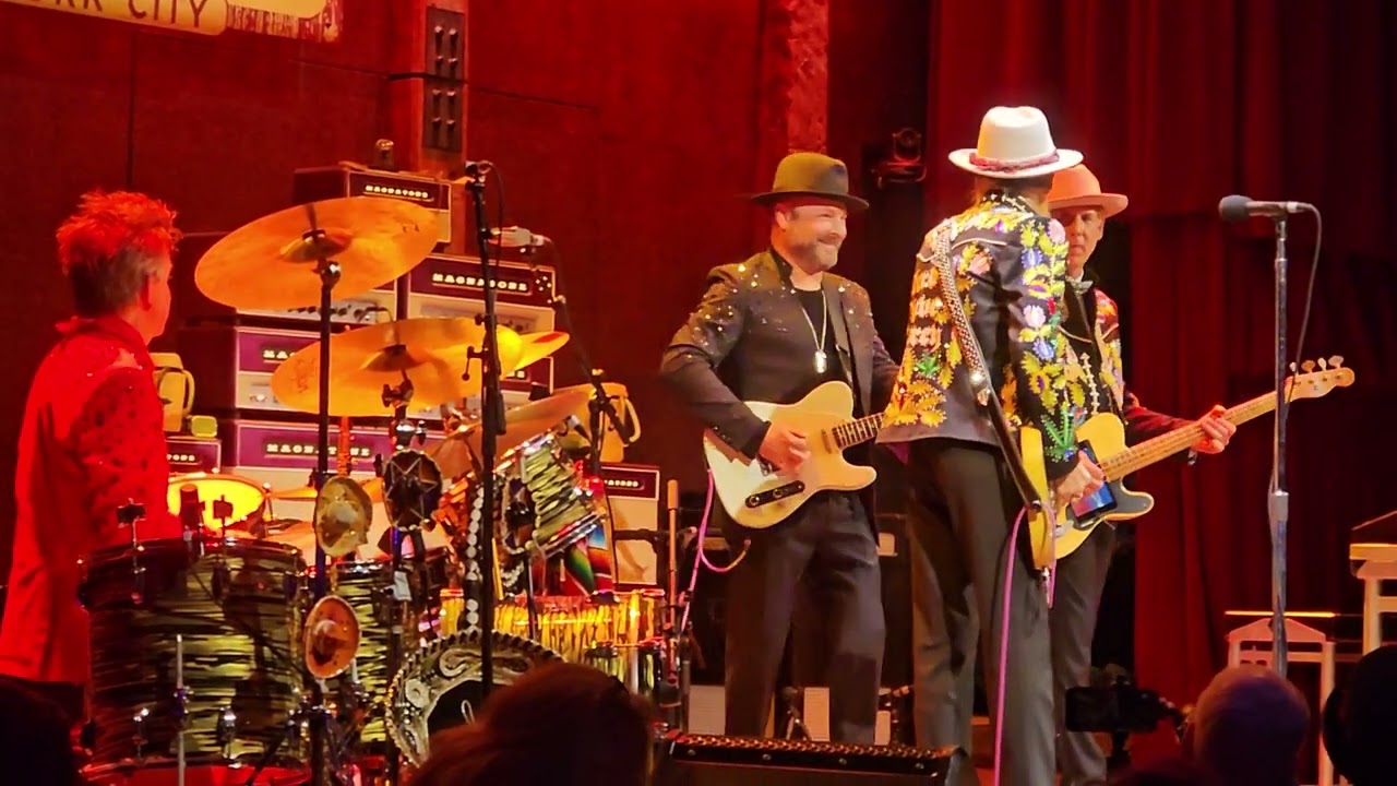 Billy Gibbons - Sharp dressed man / Folsom prison blues @ City Winery NYC, 02/17/2025
