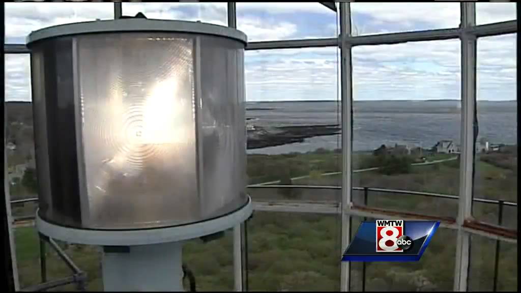 One bulb, hard work keeps Maine lighthouse shining bright