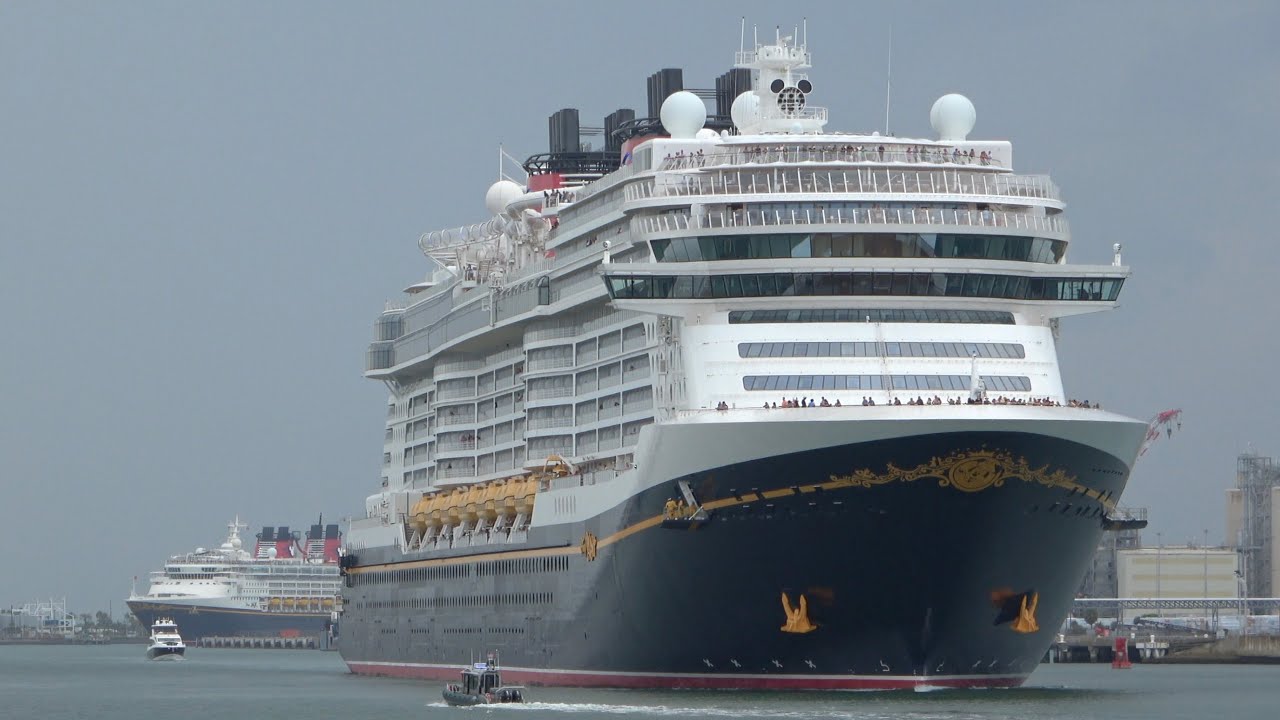 Double Disney Friday in Port Canaveral!