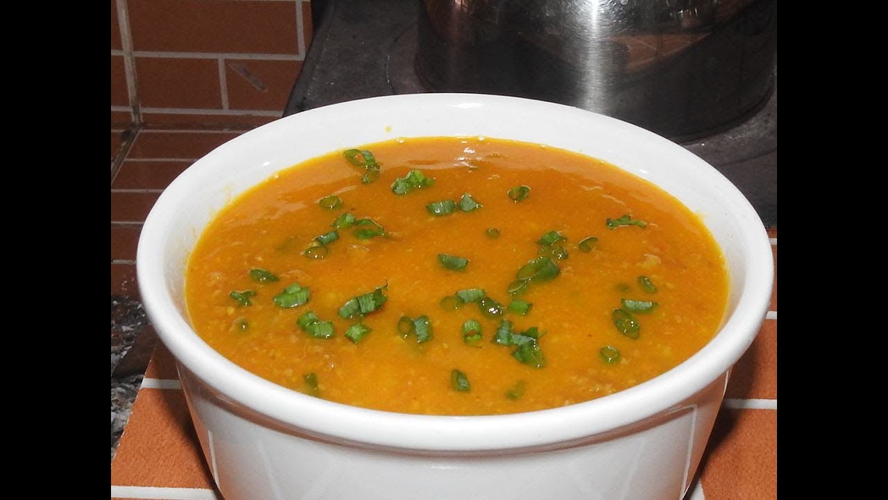 CALDO DE FRANGO COM MANDIOCA