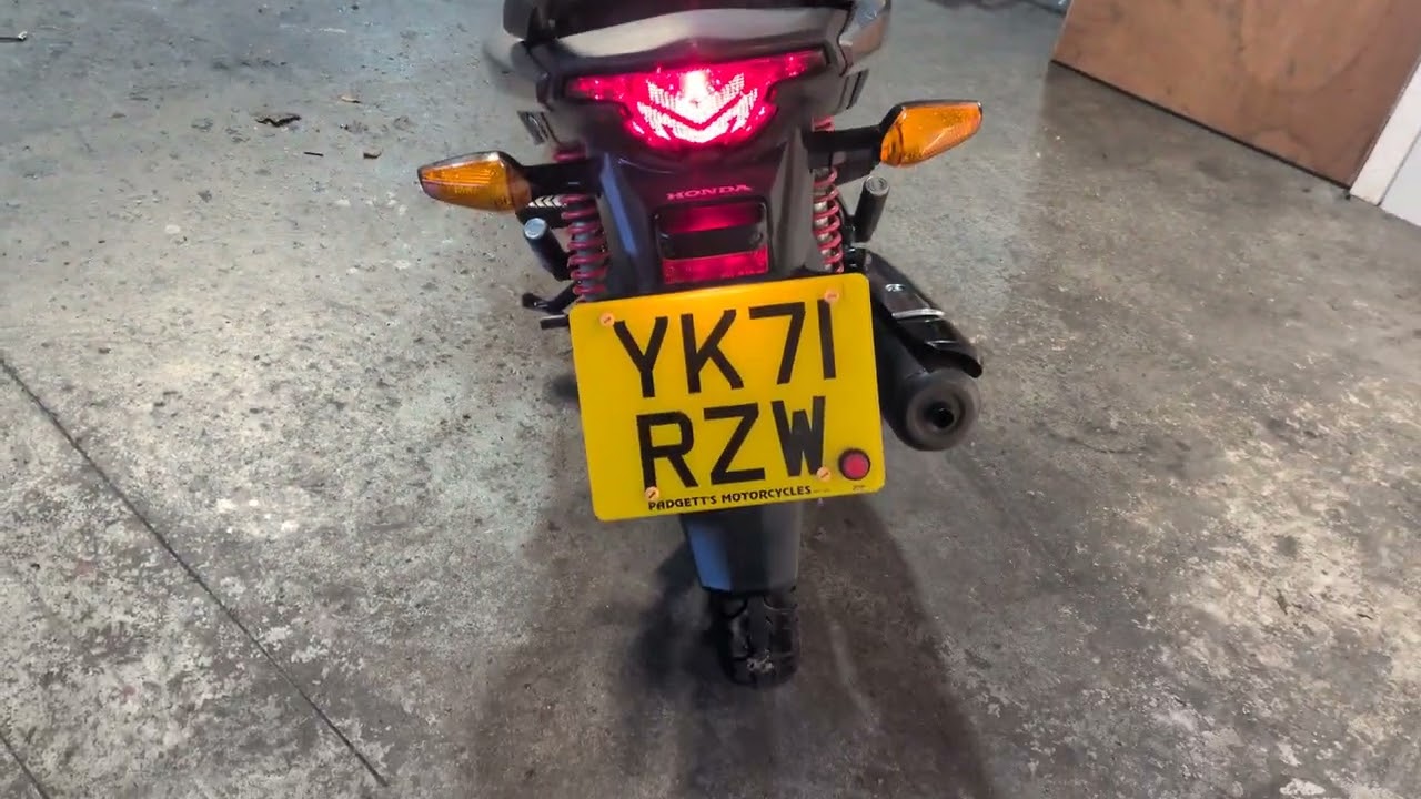 Honda CB125F walk around video 