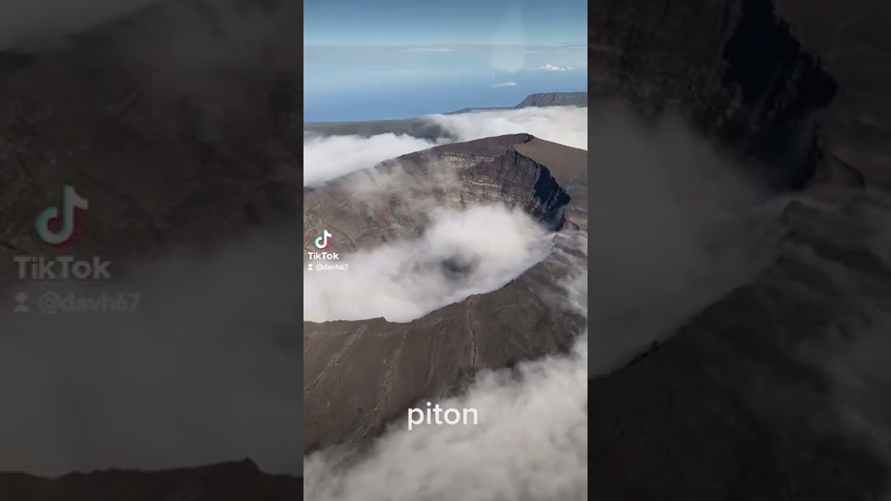 #voyage#iledelareunion974 #ileintense974#volcan #pitondelafournaise #piton#volcano #helicoptere#view