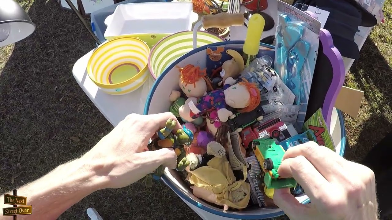 I found a $700 Egg Plate at a community sale
