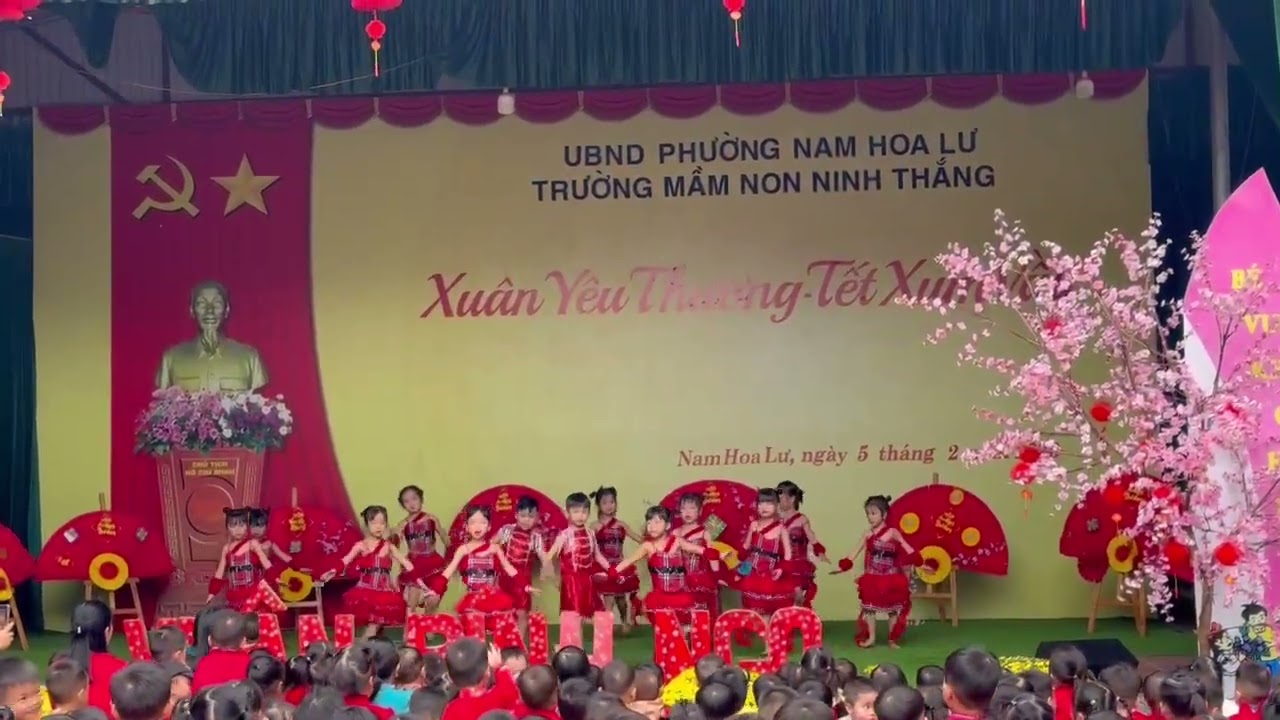 Tết đong đầy ,