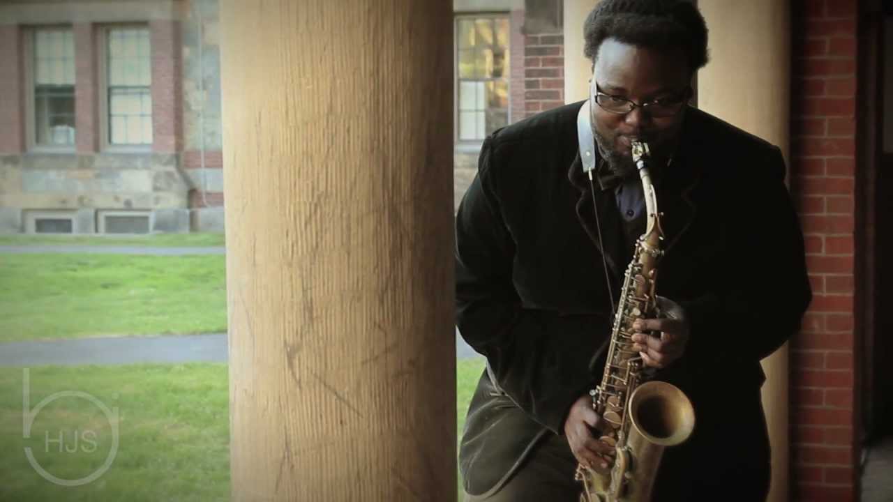 Godwin Louis Plays His Sax @ Harvard Square