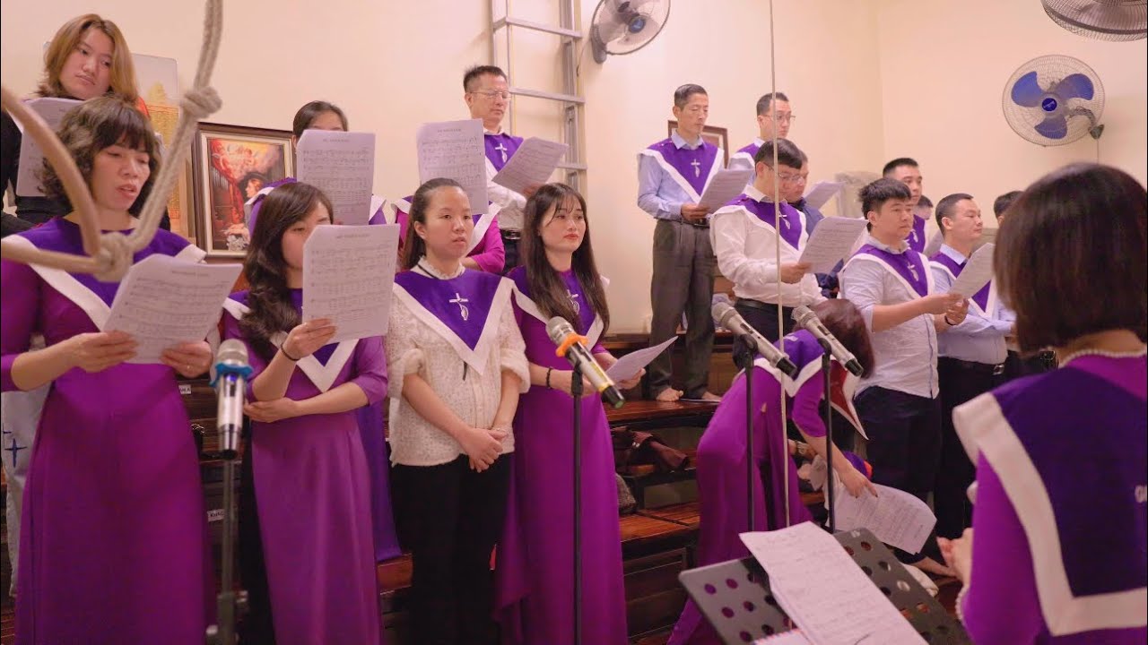Bước chân tìm về