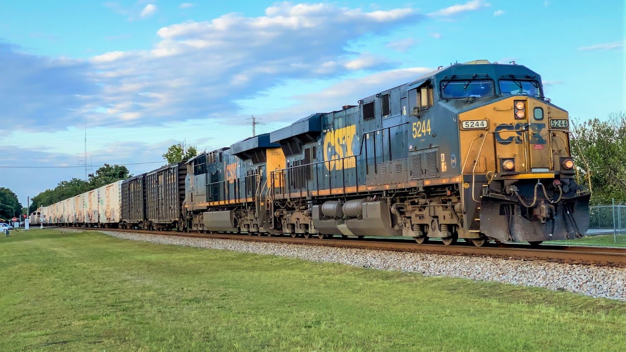 Two Geometry Cars + Tropicana on CSX I031