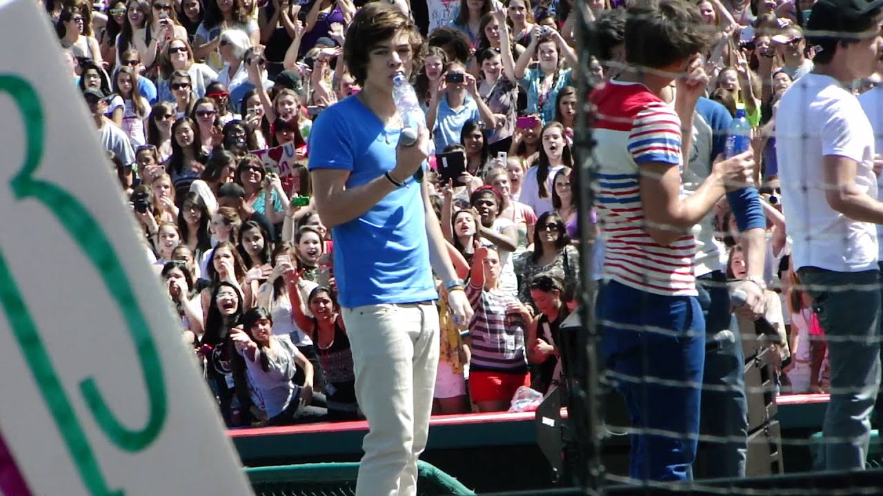 One Thing & What Makes You Beautiful - One Direction