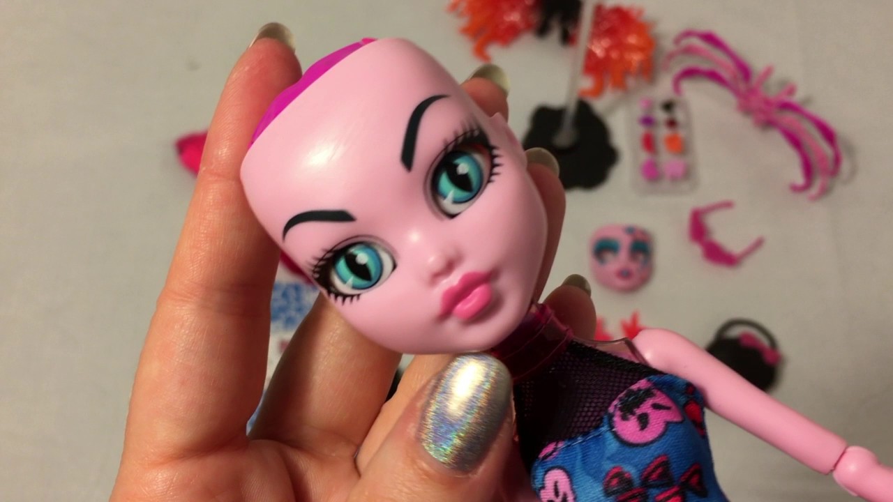 Monster High Inner Monster Fearfully Feisty 'n Fangtastic Love Doll & Feisty Mood Pack