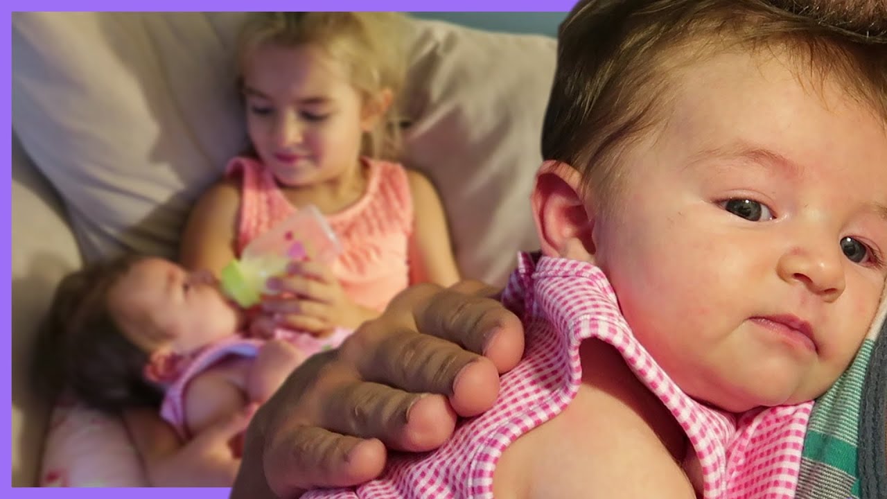 BABY'S FIRST BOTTLE! | Sam & Nia
