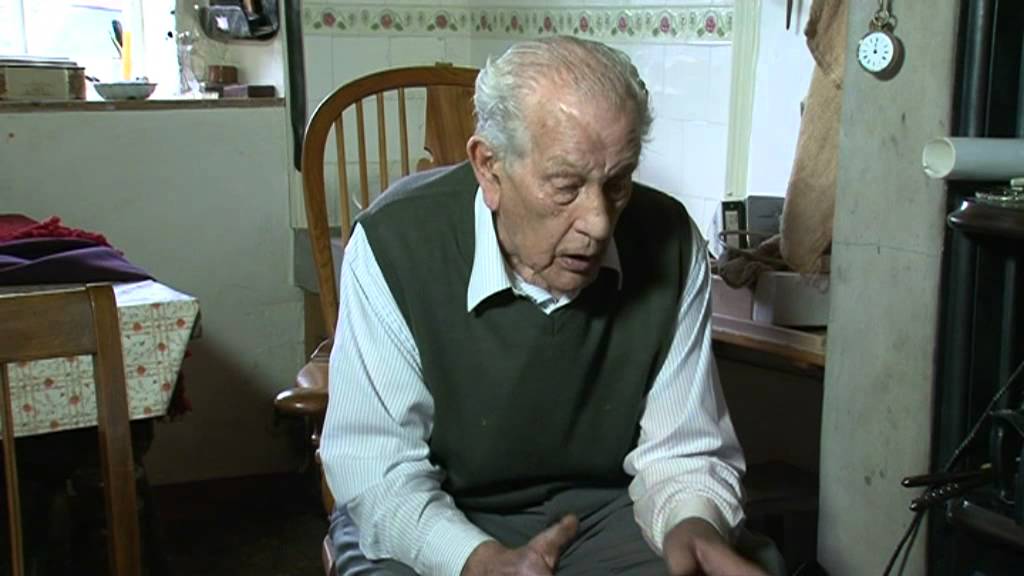 Skelmanthorpe Weaver's Cottage,  Rug Making