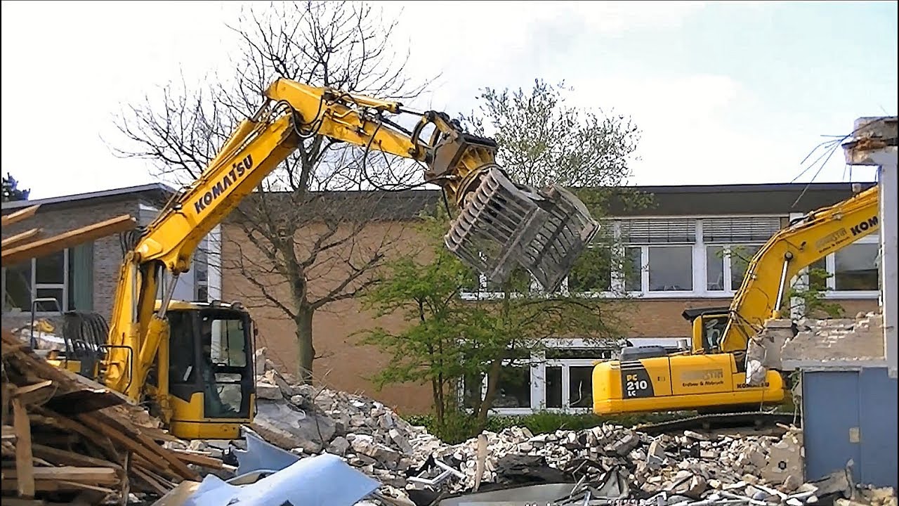 Abbruch Sporthalle Gymnasium Papenburg (Teil 2) / Demolition of a gym in Papenburg (Part 2)