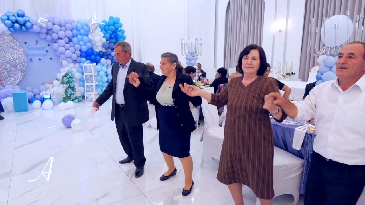 KOLAZH I BUKUR VALLESH SHQIPTARE