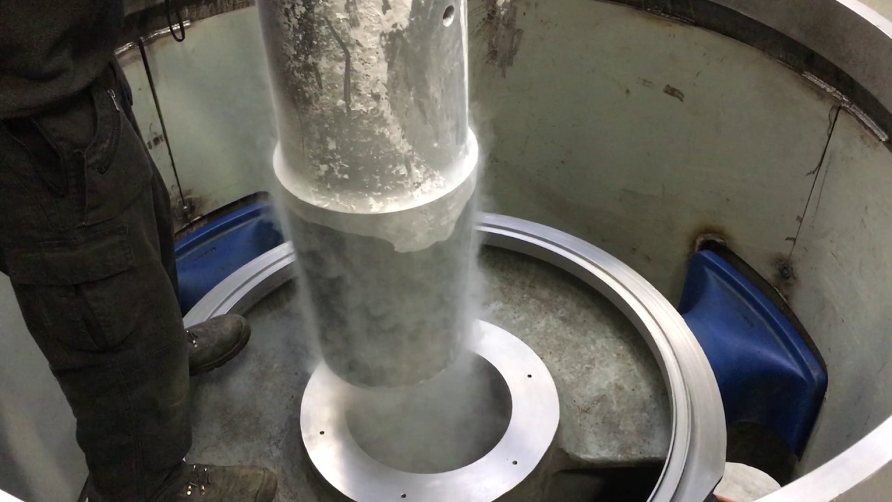 CMS Cepcor™ fitting new Metso HP400 crusher mainshaft using cryogenics