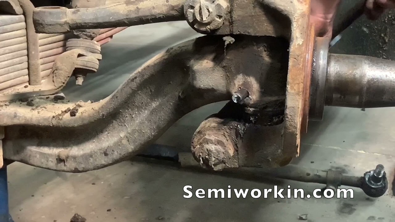 Kingpin Wedge Bolt Removal