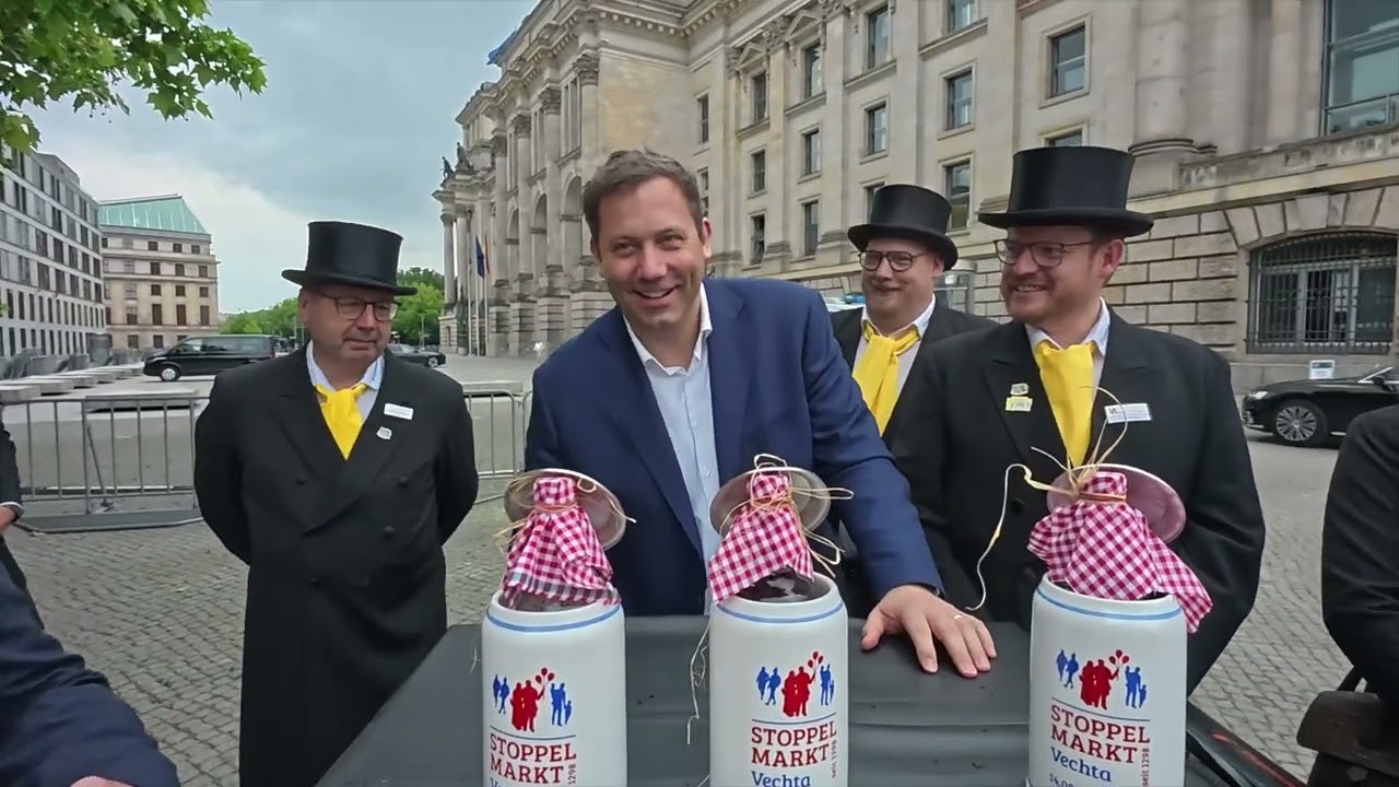 Bürgermeister Kristian Kater und Marktausschuss laden Politik-Prominenz zum Stoppelmarkt ein