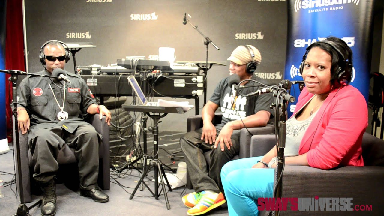 Tech N9ne, Stevie Stone and Krizz Kaliko Perform 