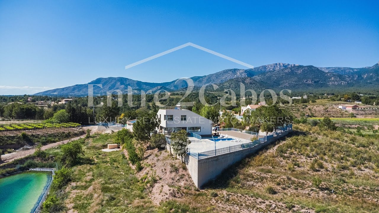 Country Villa in Aledo, Murcia by Entre2Cabos Luxury Real Estate Matchmakers