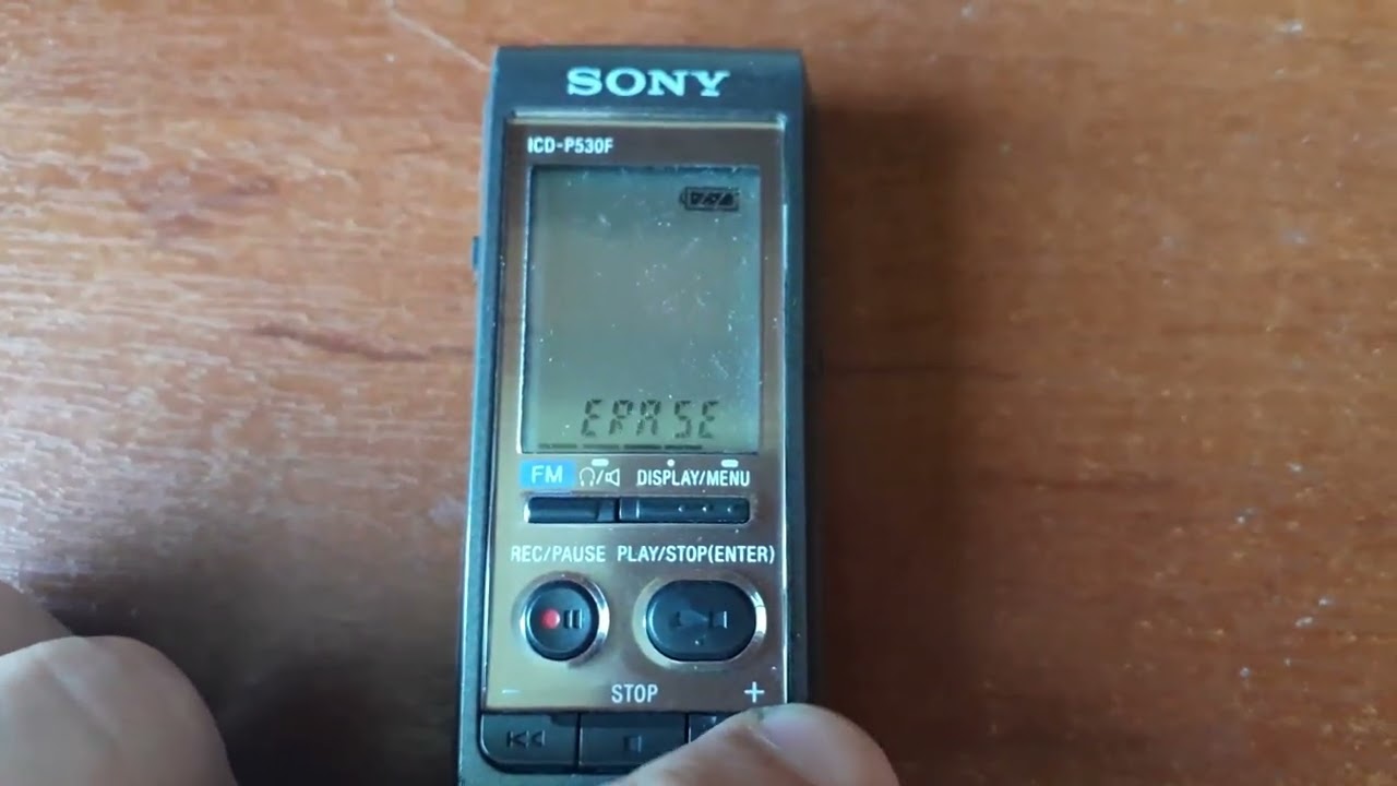 Цифровой диктофон со встроенным FM-радио Sony ICD-P530F