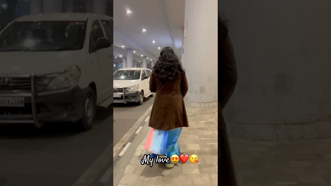 Surprise visit to airport❤️#youtube #surprise #throwback #husbandwife #love #shorts #music #romantic