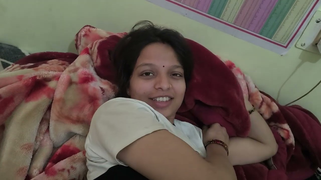 Happy Birthday to me meri bahan ka wish karne ka tarika thoda different haiiii... 😁