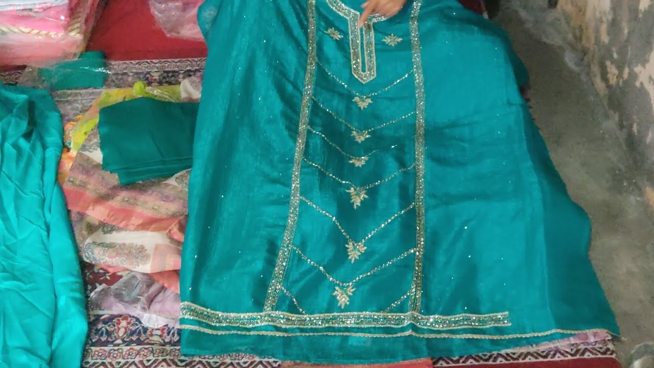 Bhut hi jada sundar suit ....sale m ...9996178325