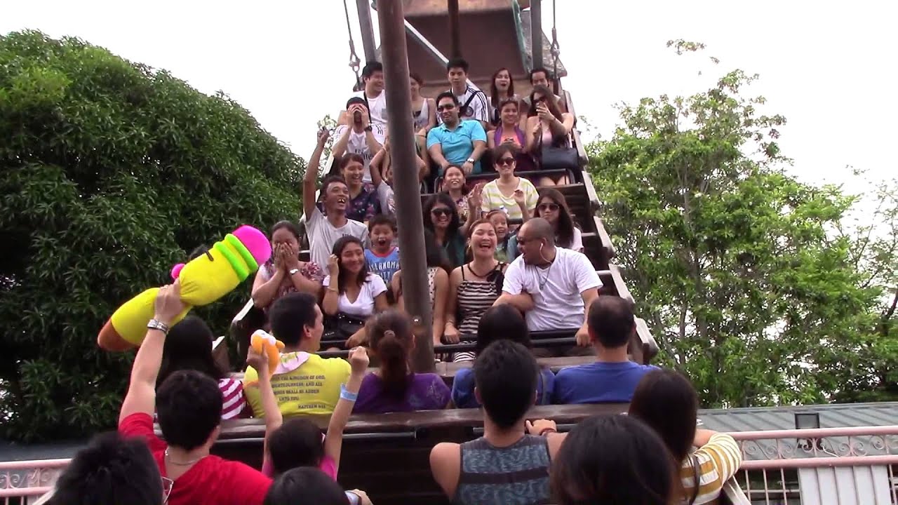 Enchanted Kingdom (4) - Pirate Ship - Anchor's Away [HD]