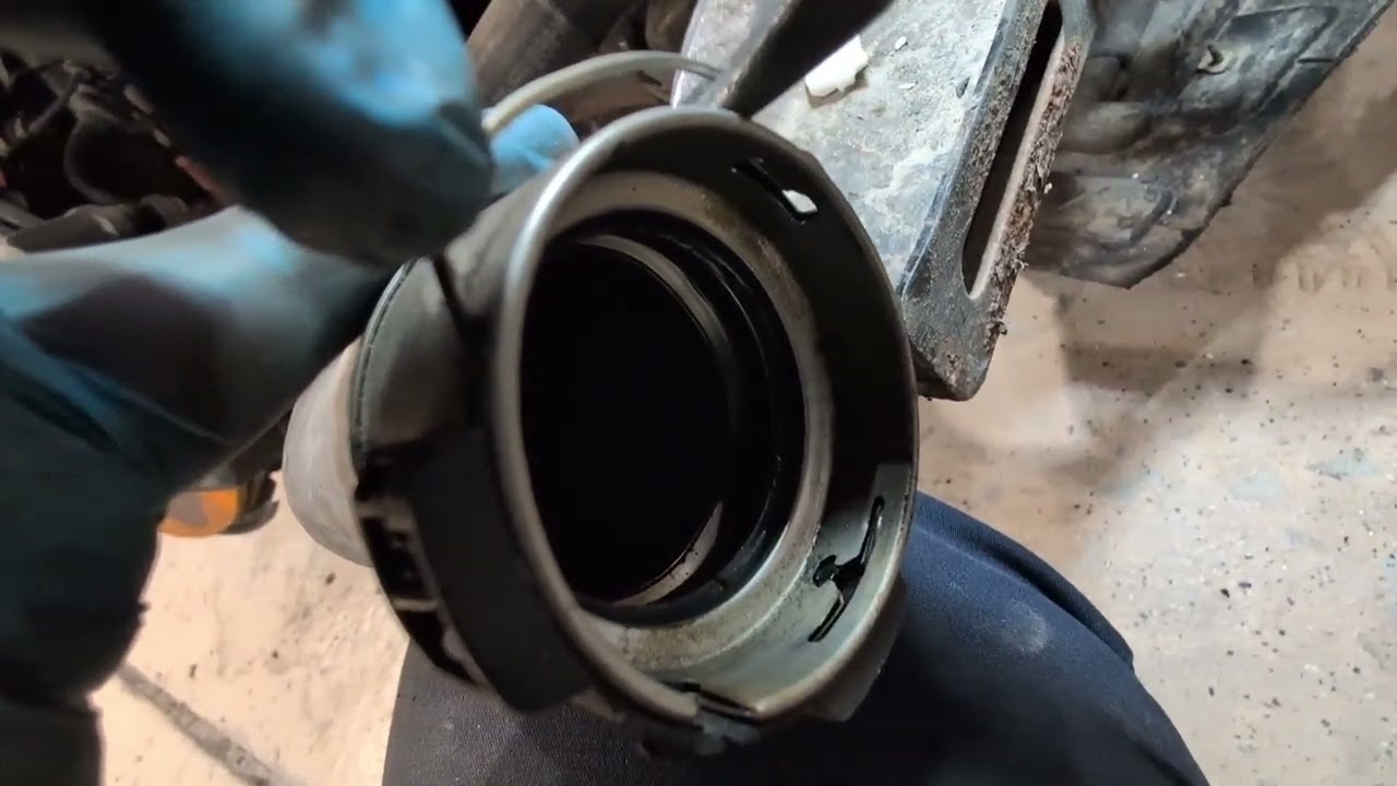 Buick Encore, Equinox , Trax, 1.4T Intercooler Hose Clip Removal Hidden Center Lock Explained!