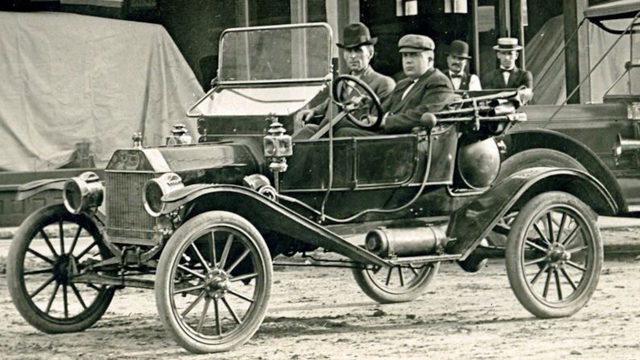 Samoch&oacute;d, kt&oacute;ry zmienił świat, ale miał mroczny sekret &mdash; historia Forda Model T!