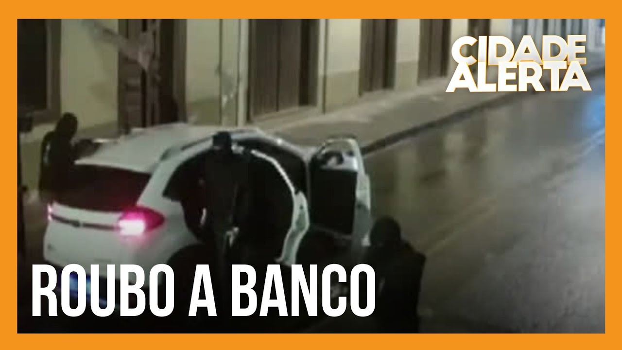 Polícia faz buscas para prender integrantes de quadrilha especializada em roubo de bancos