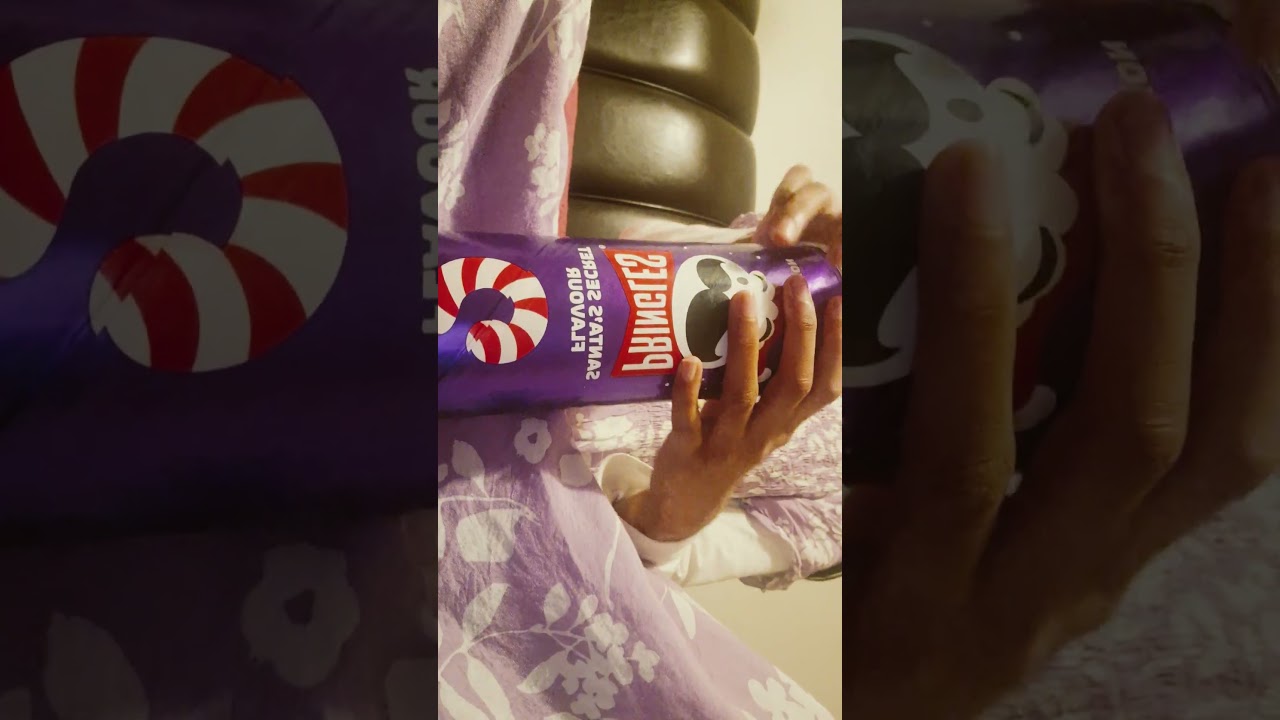 reviewing secret pringles flavour 