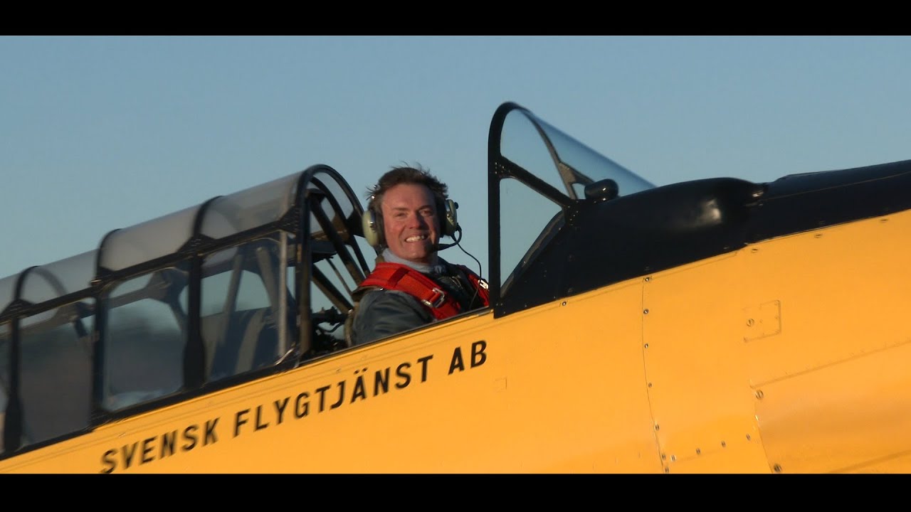 Nordic Warbirds Sk16. Starring Jan Andersson and a rare formation flight!