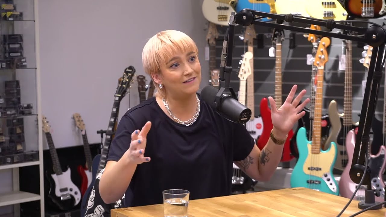 Hildur &ndash; &Iacute; beinni: Heims&oacute;kn &iacute; horn Hlj&oacute;&eth;f&aelig;rah&uacute;ssins XXVI