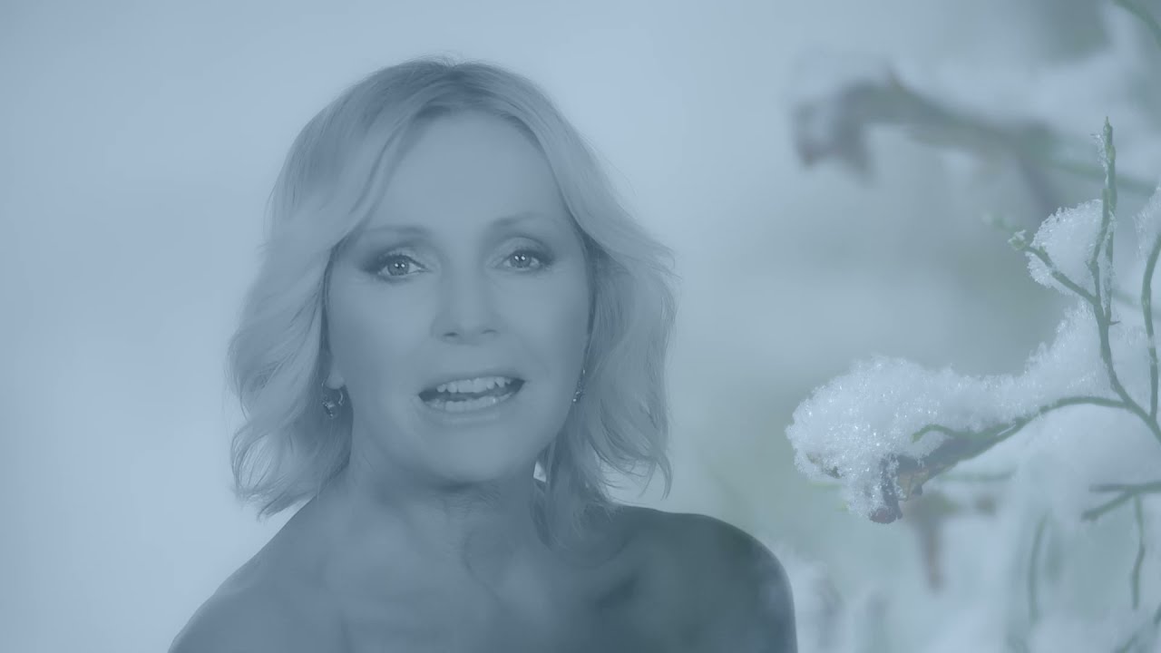 Helena Vondráčková - Dívčí žena (Official Video)