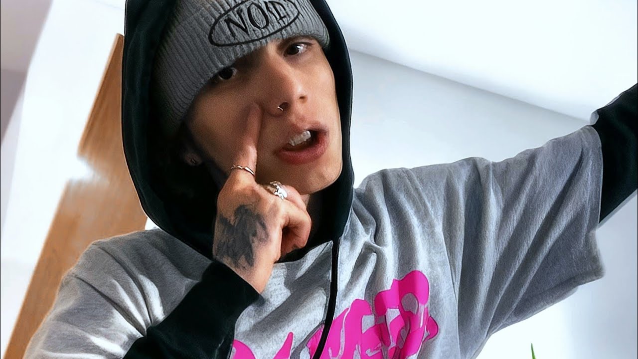 Blakan - triste (Video Oficial)